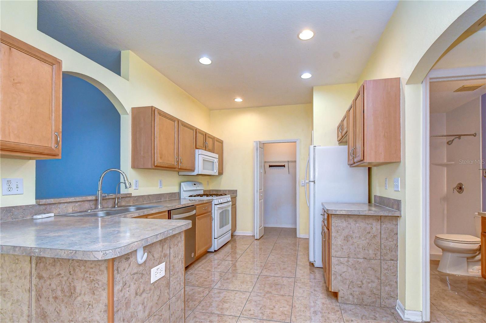 MEADOW POINTE 03 PH 01 UNIT 1C-1 - Residential