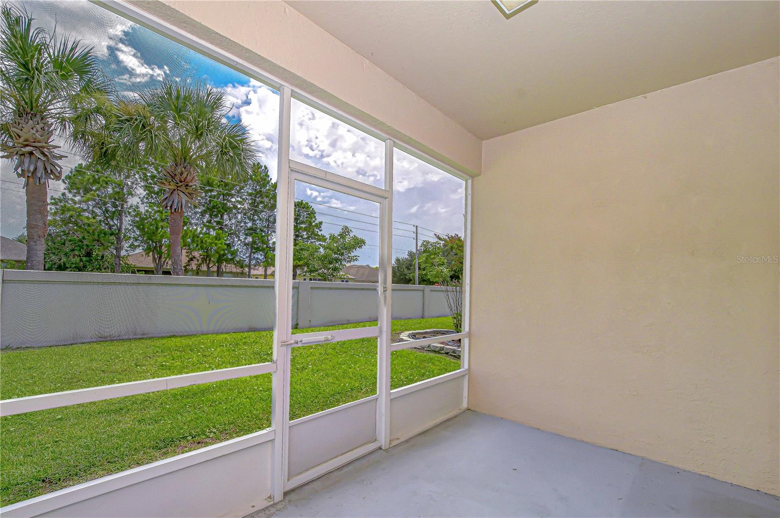 MEADOW POINTE 03 PH 01 UNIT 1C-1 - Residential