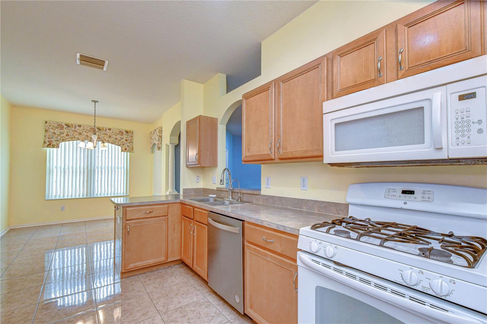 MEADOW POINTE 03 PH 01 UNIT 1C-1 - Residential