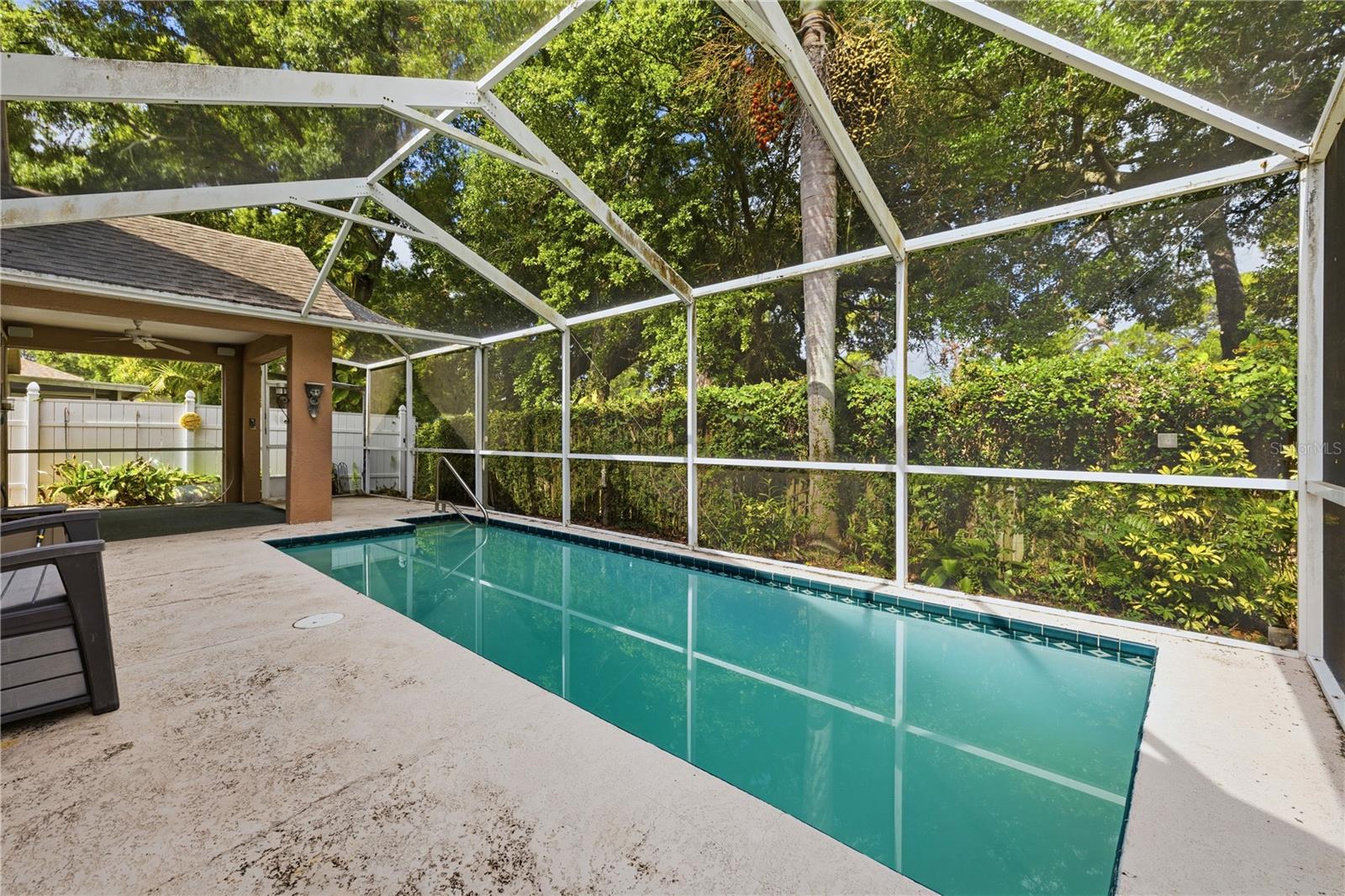 HIDDEN OAKS PLACE - Residential