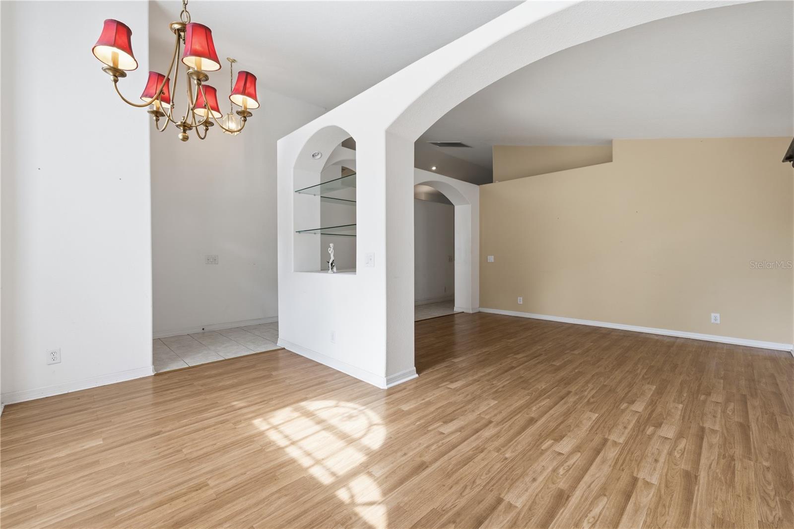 HIDDEN OAKS PLACE - Residential