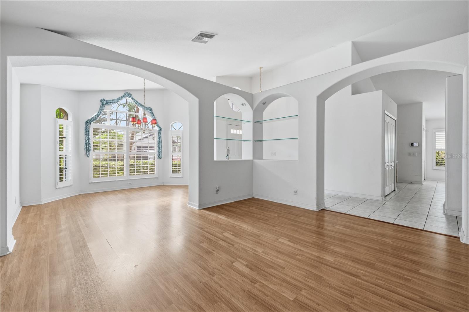 HIDDEN OAKS PLACE - Residential