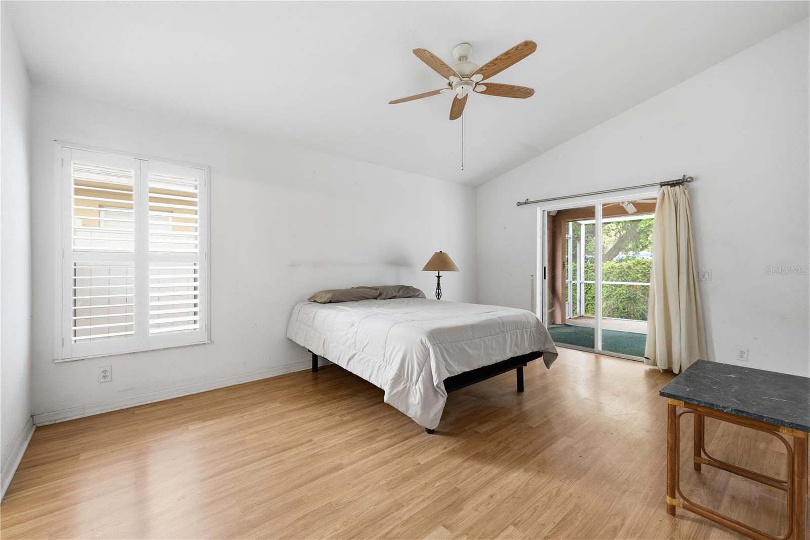 HIDDEN OAKS PLACE - Residential