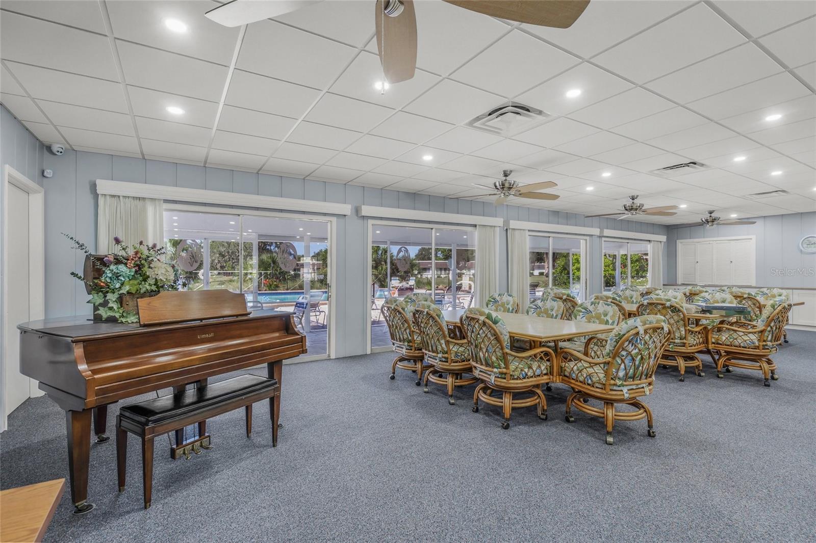 GLEN OAKS RIDGE VILLAS 2 - Residential