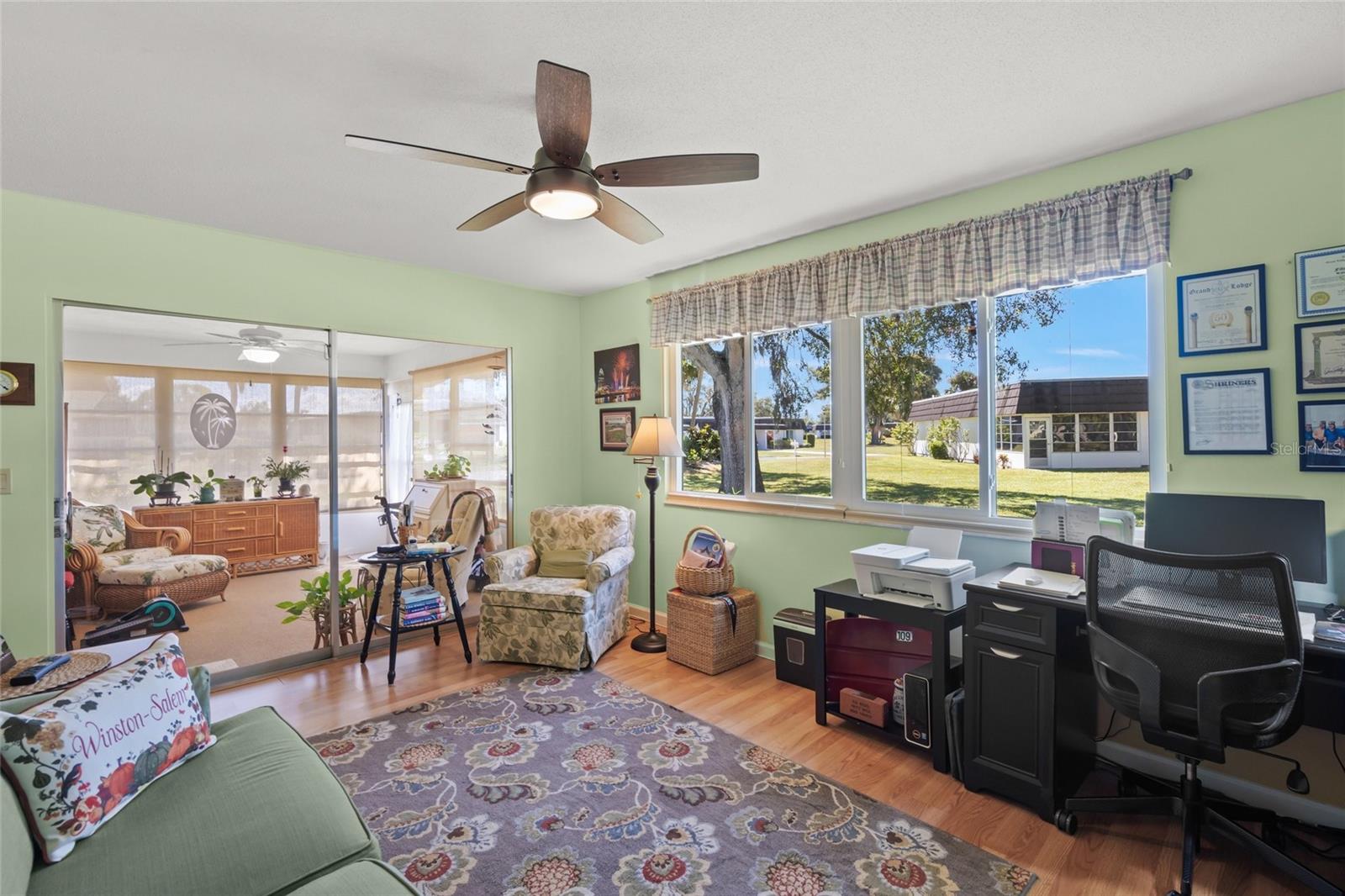 GLEN OAKS RIDGE VILLAS 2 - Residential
