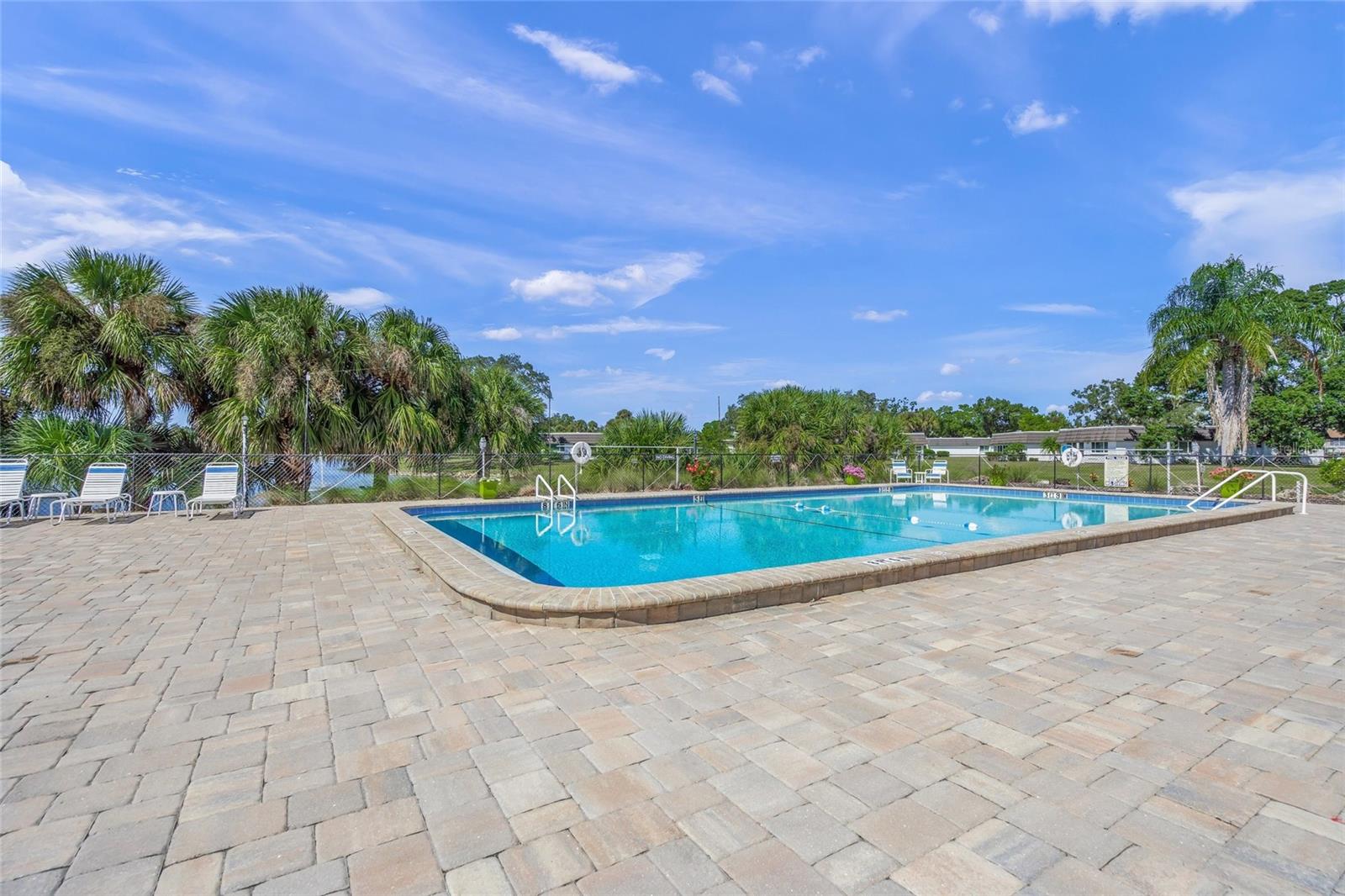 GLEN OAKS RIDGE VILLAS 2 - Residential