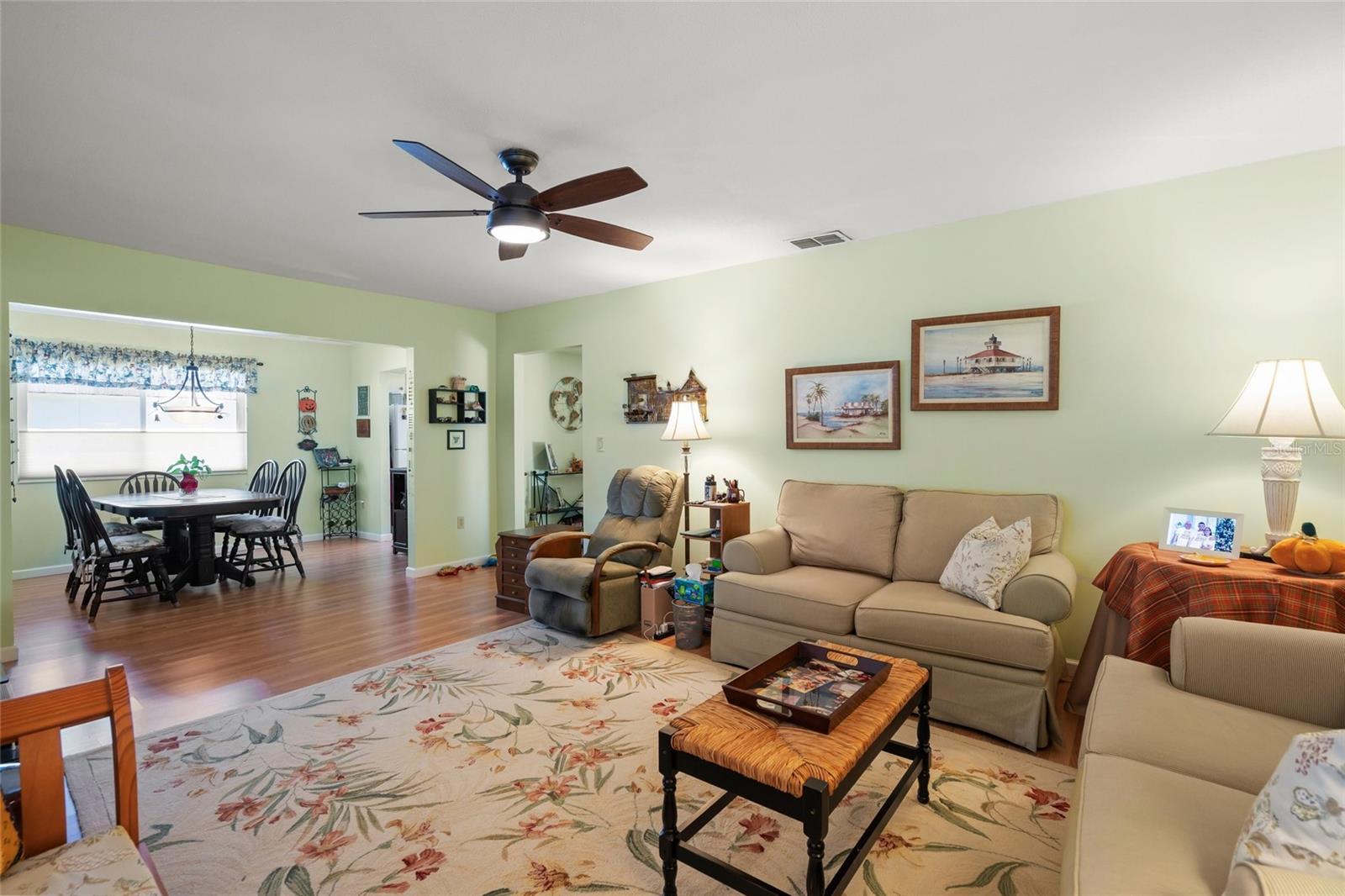 GLEN OAKS RIDGE VILLAS 2 - Residential