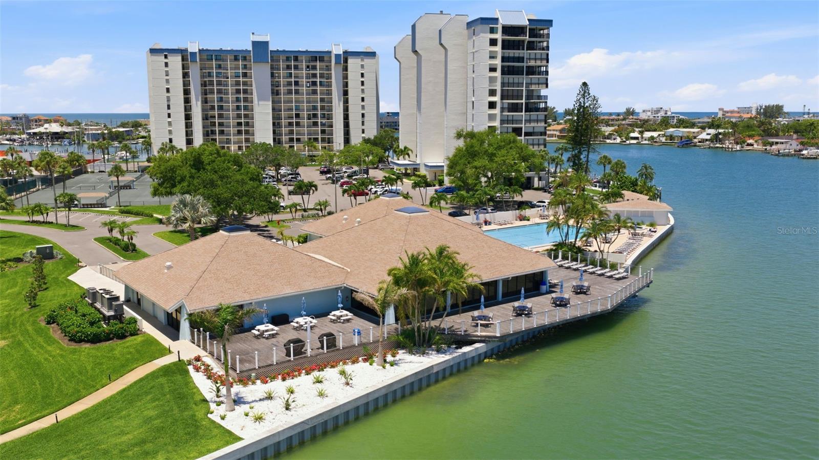 WEATHERLY THE CONDO - Residential