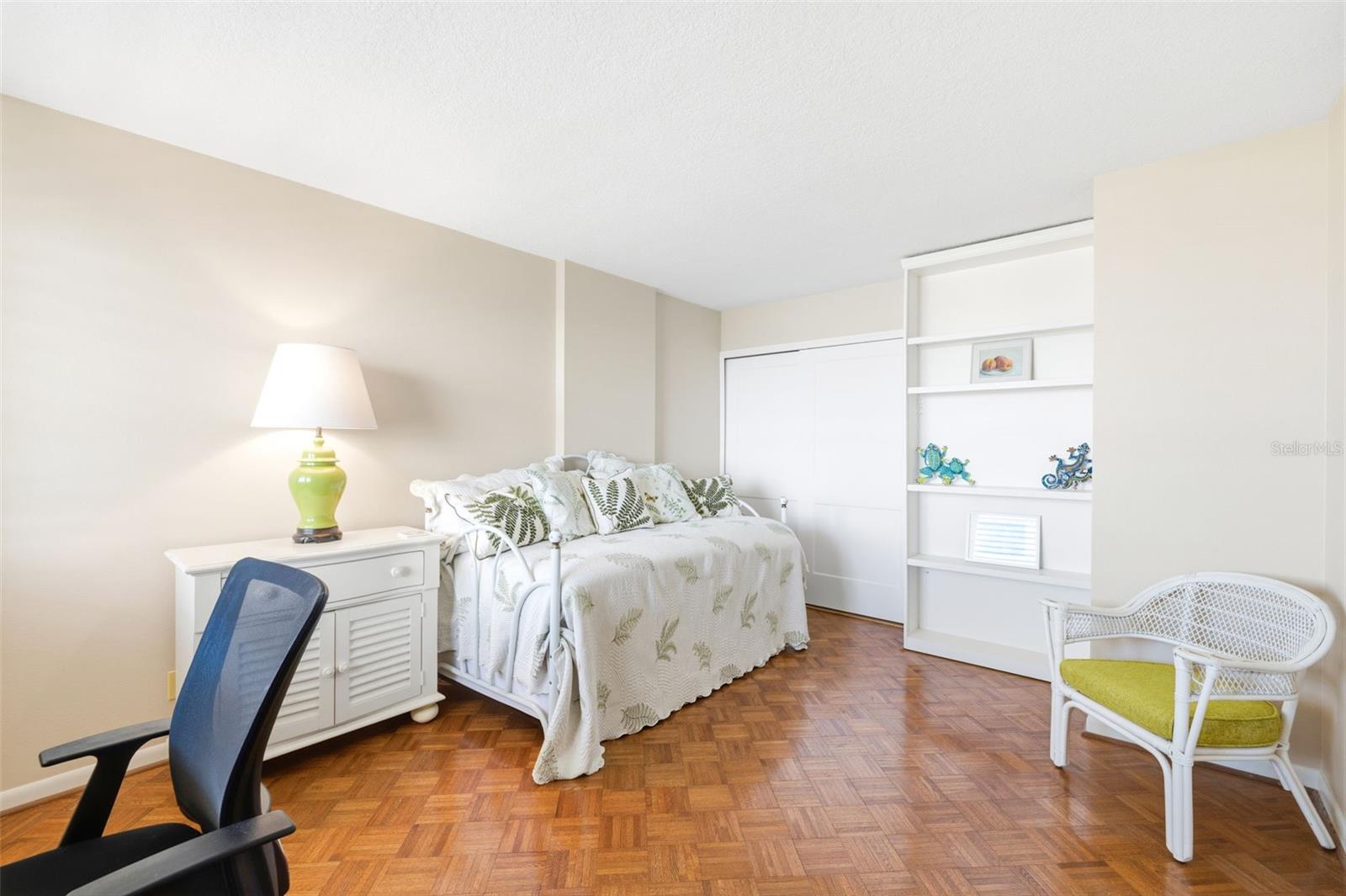WEATHERLY THE CONDO - Residential