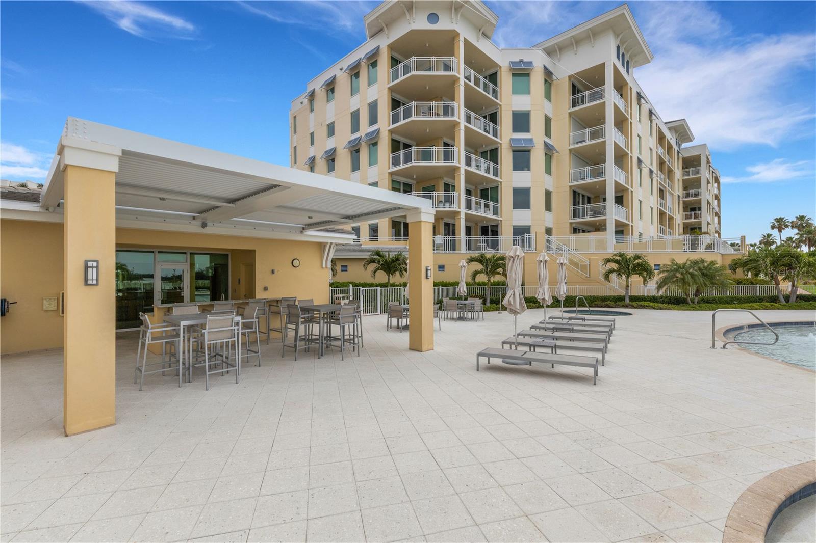 SUNSET POINTE AT COLLANY KEY III CONDO - Residential