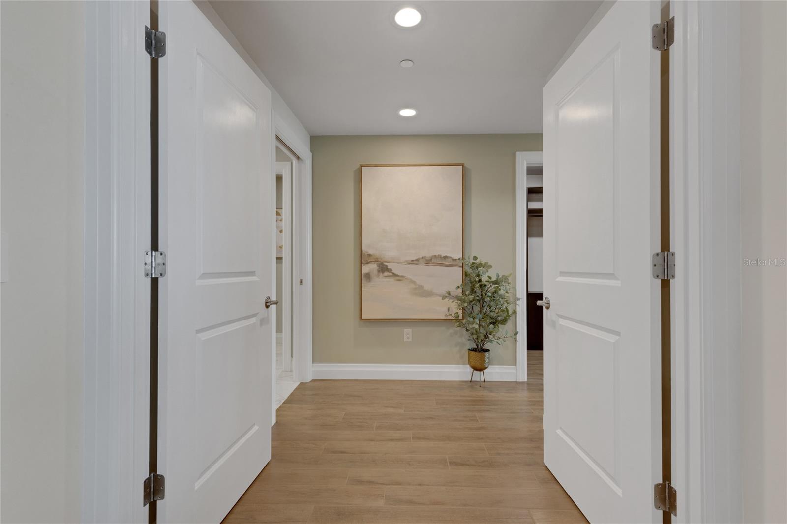 SUNSET POINTE AT COLLANY KEY III CONDO - Residential