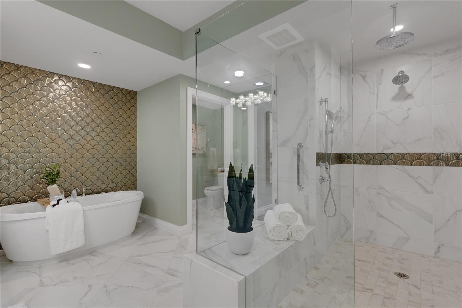 SUNSET POINTE AT COLLANY KEY III CONDO - Residential