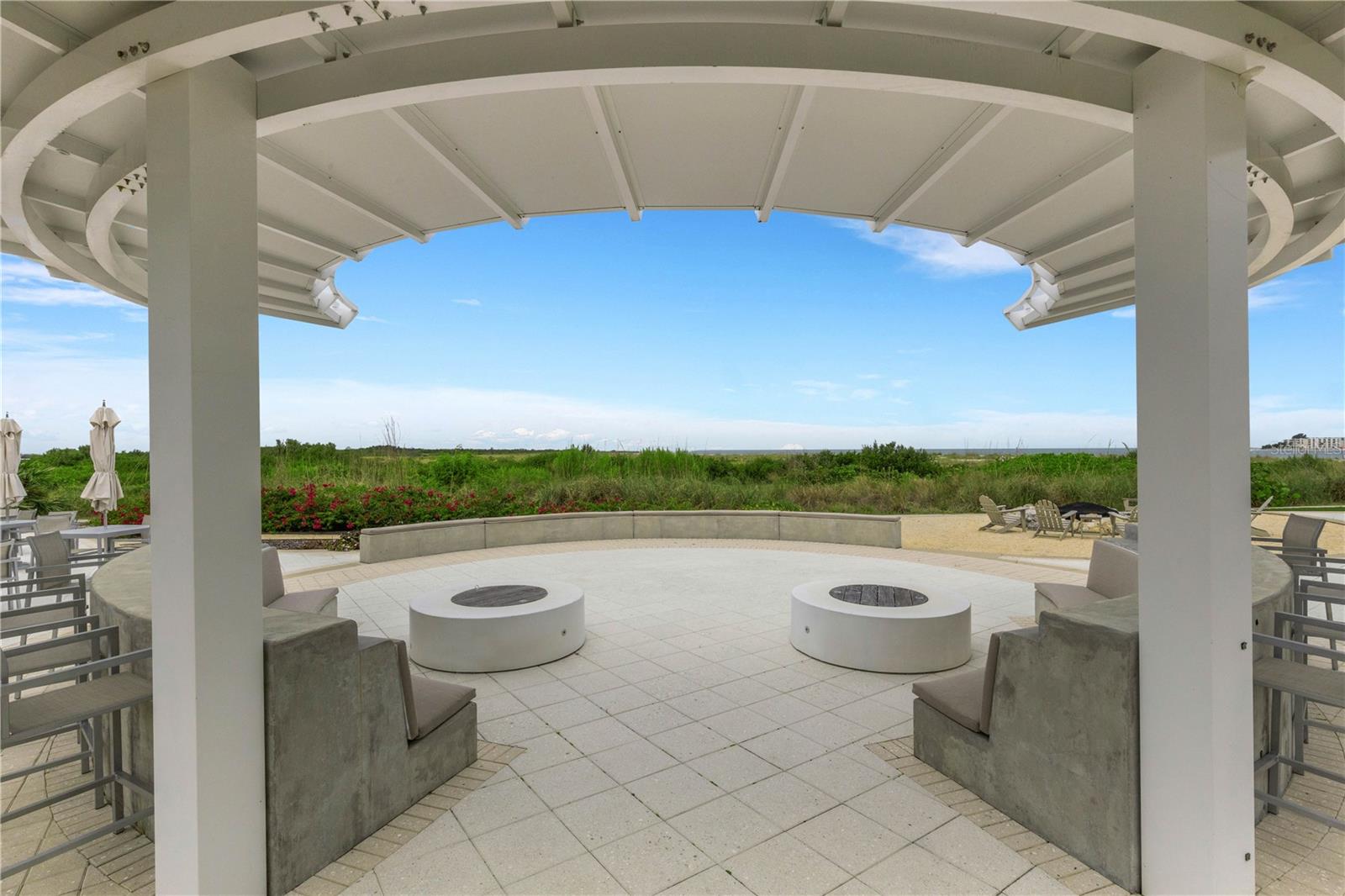 SUNSET POINTE AT COLLANY KEY III CONDO - Residential