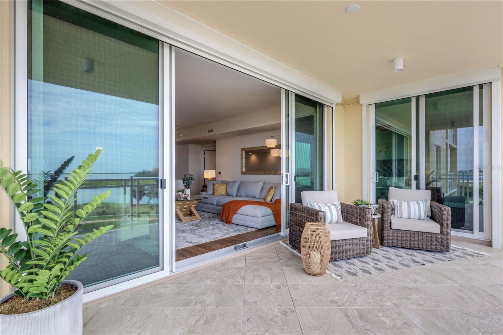SUNSET POINTE AT COLLANY KEY III CONDO - Residential