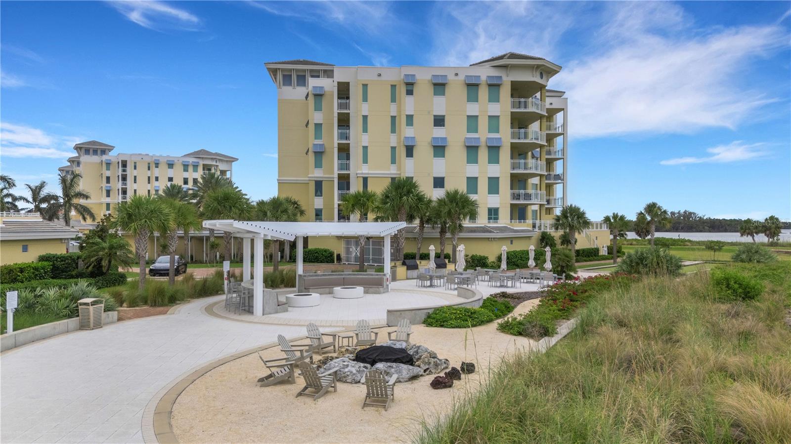 SUNSET POINTE AT COLLANY KEY III CONDO - Residential