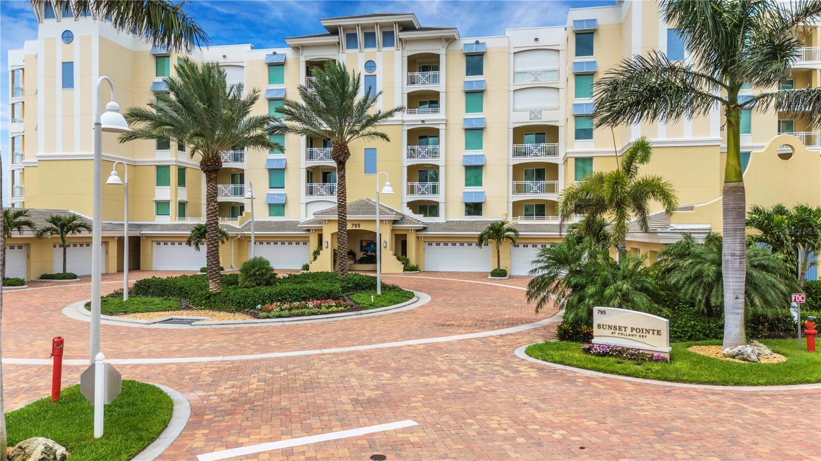 SUNSET POINTE AT COLLANY KEY III CONDO - Residential
