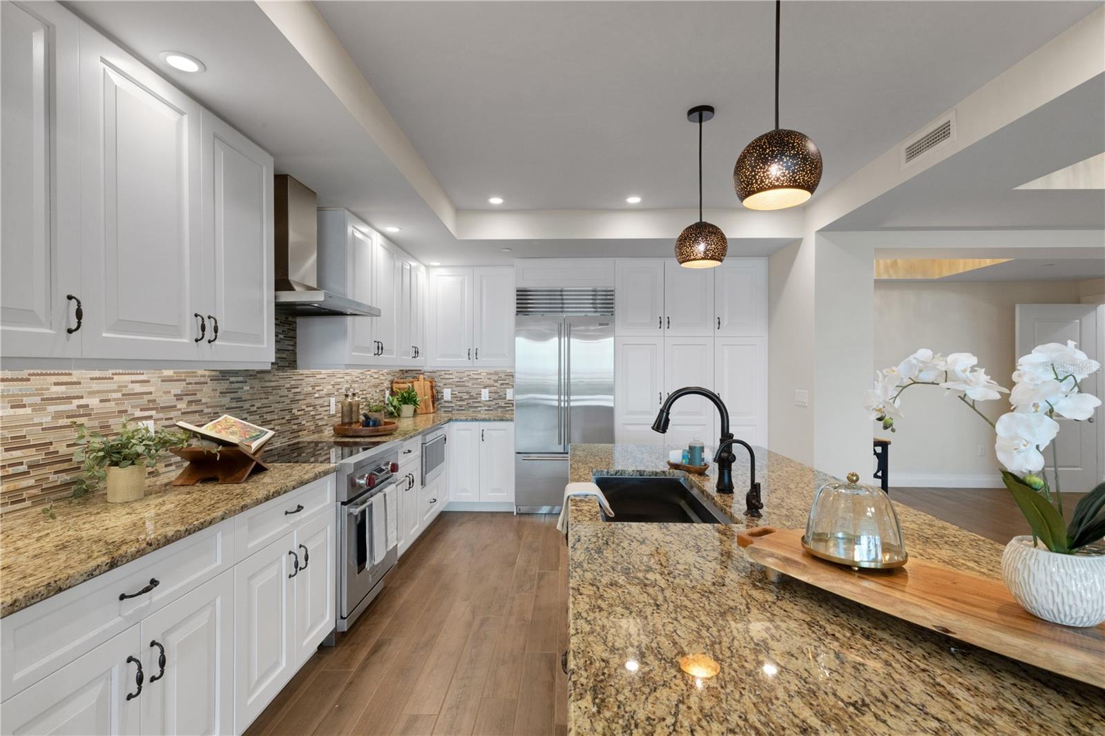 SUNSET POINTE AT COLLANY KEY III CONDO - Residential