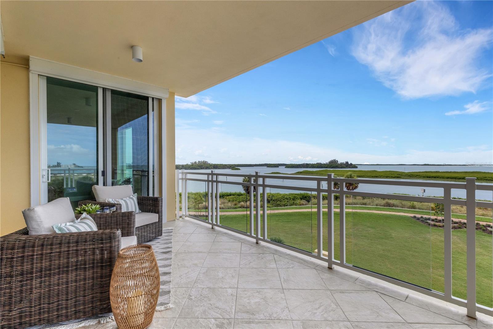 SUNSET POINTE AT COLLANY KEY III CONDO - Residential
