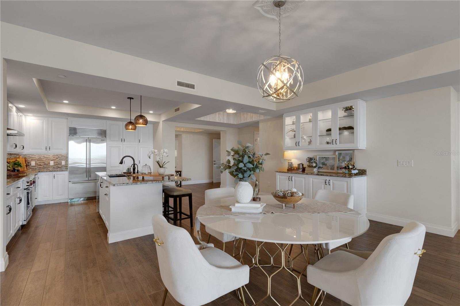 SUNSET POINTE AT COLLANY KEY III CONDO - Residential