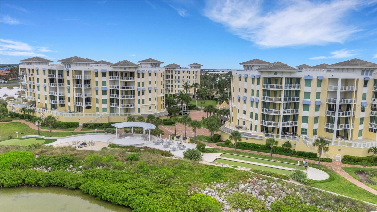 SUNSET POINTE AT COLLANY KEY III CONDO - Residential
