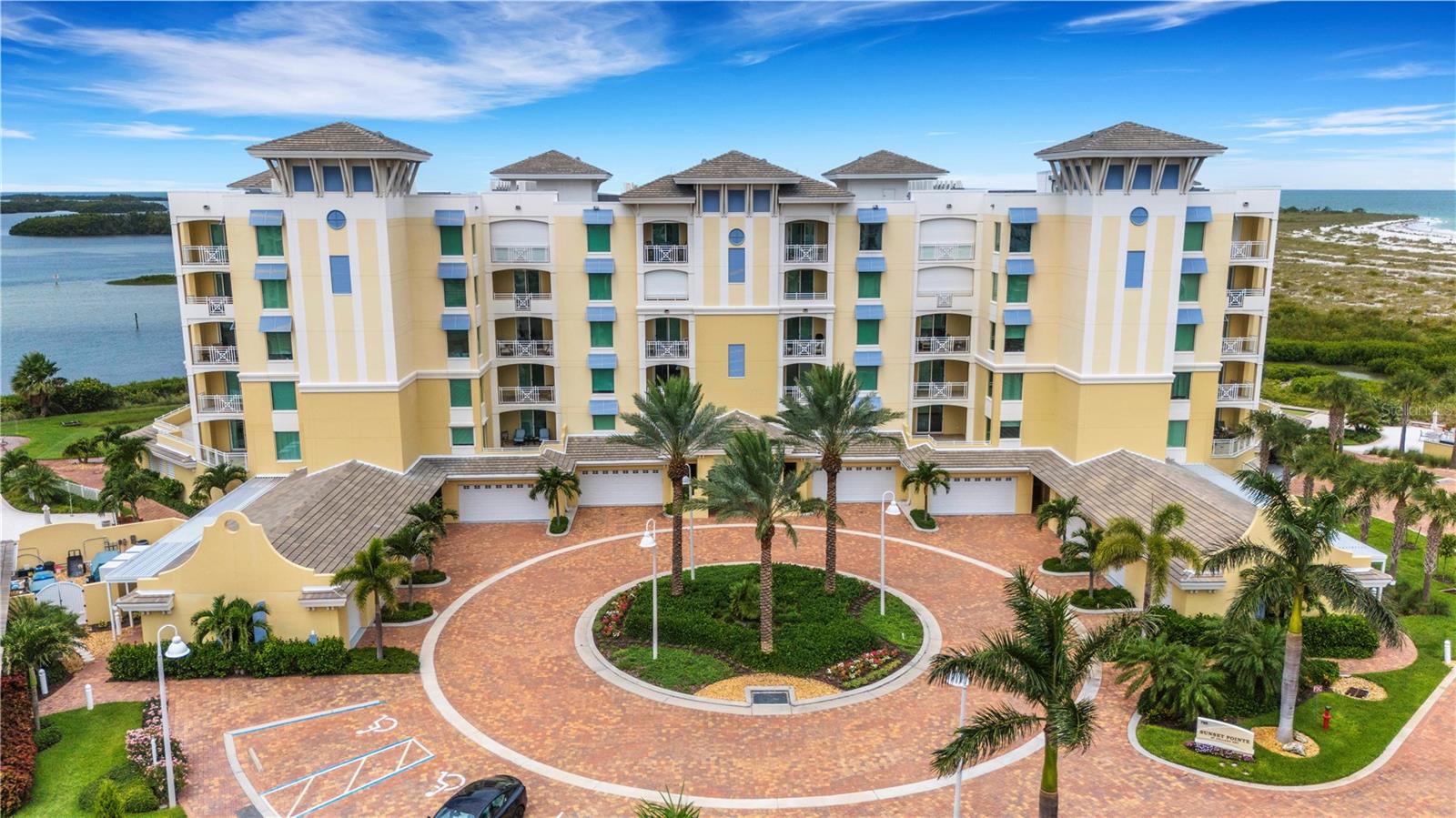 SUNSET POINTE AT COLLANY KEY III CONDO - Residential