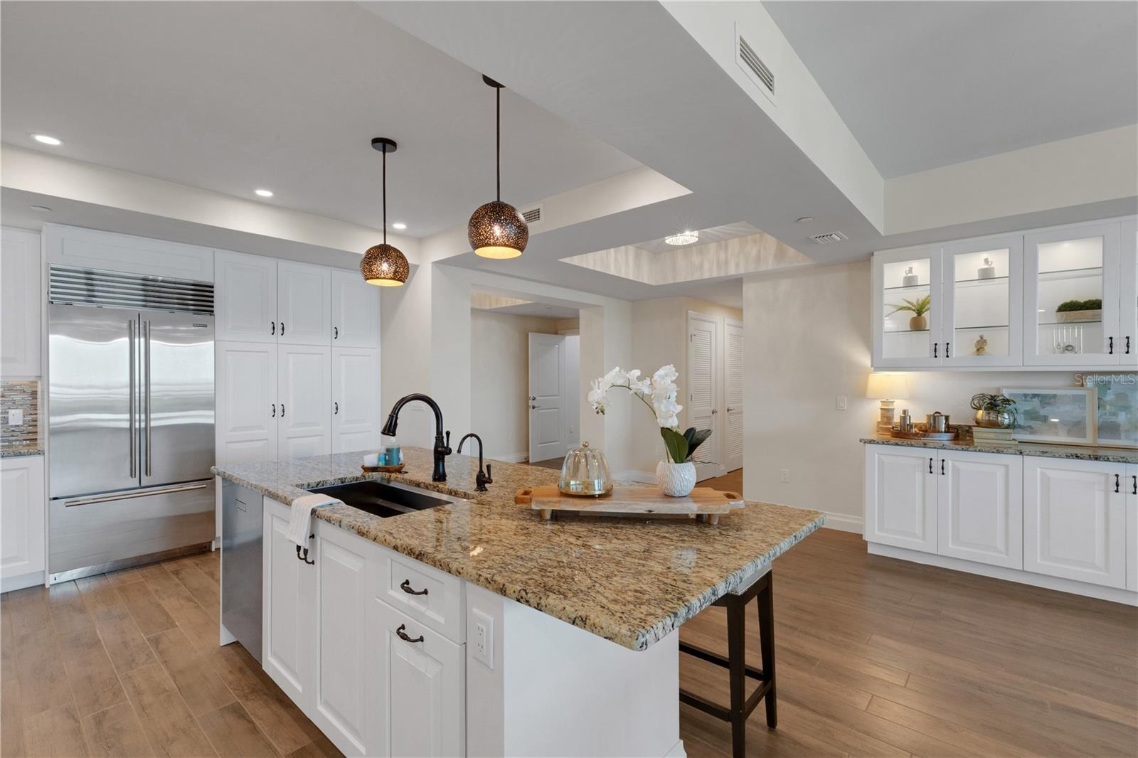 SUNSET POINTE AT COLLANY KEY III CONDO - Residential