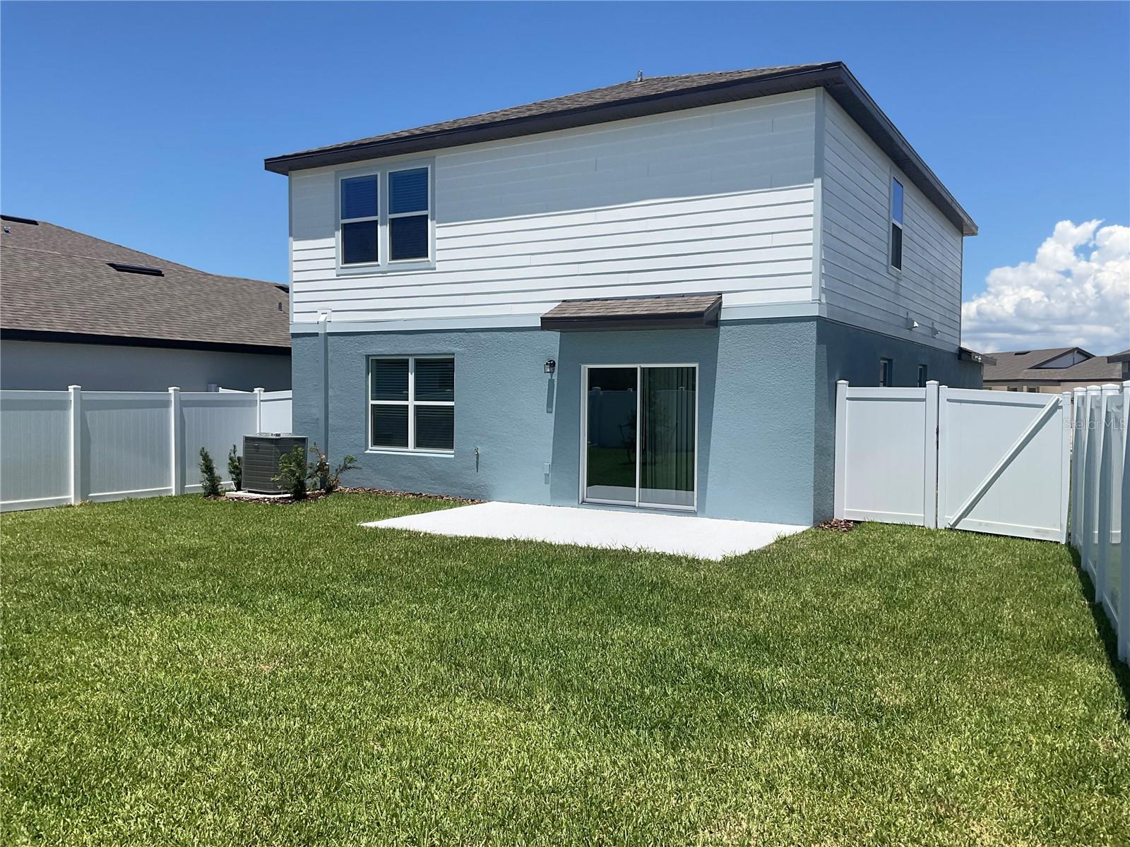 CALDERA PHASES 3 & 4 - Residential Lease