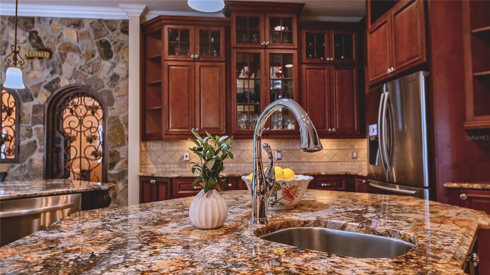 BELLEAIR BEACH YACHT CLUB ESTATES - Residential