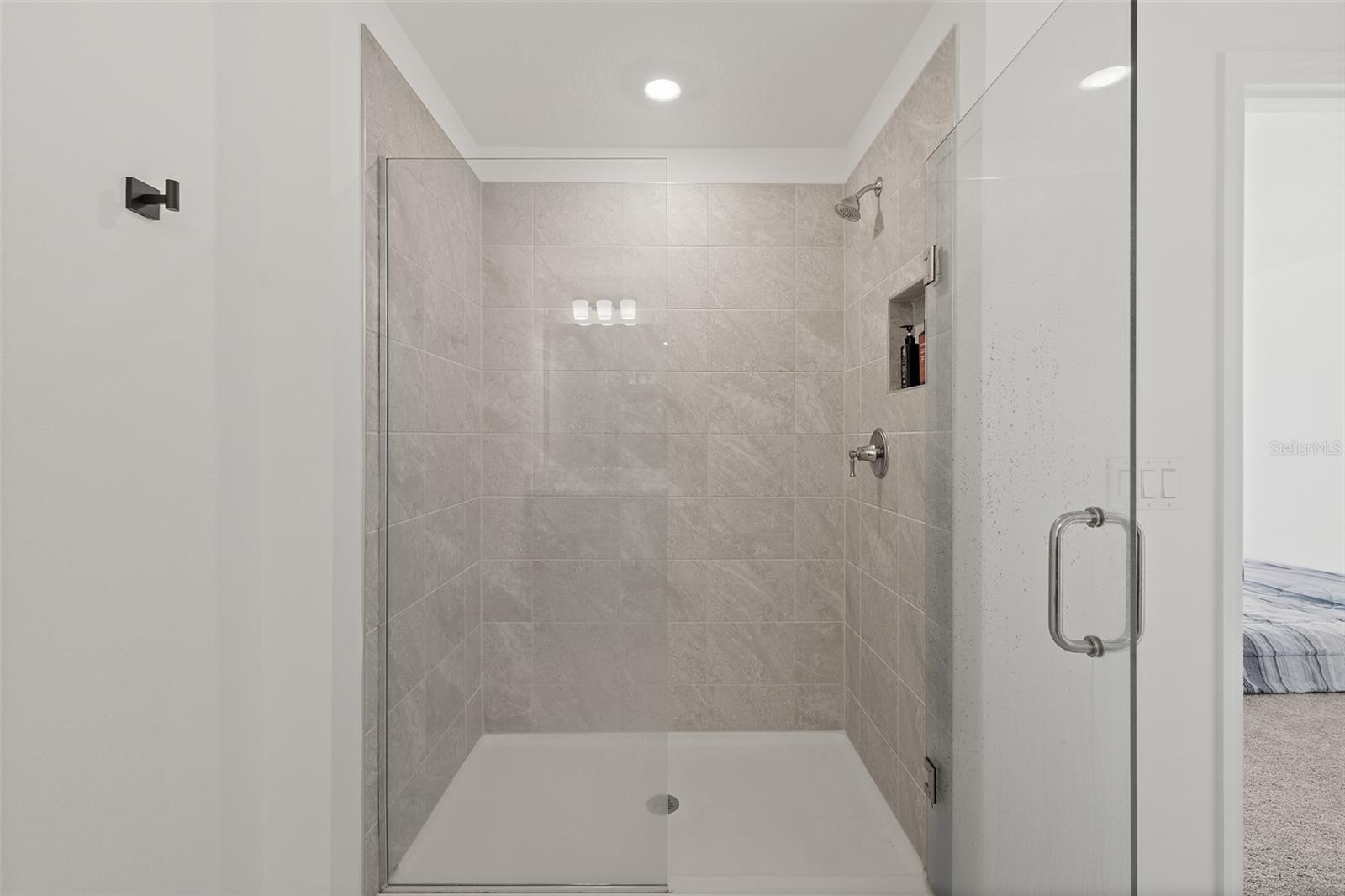SUNRISE ESTATES - Residential