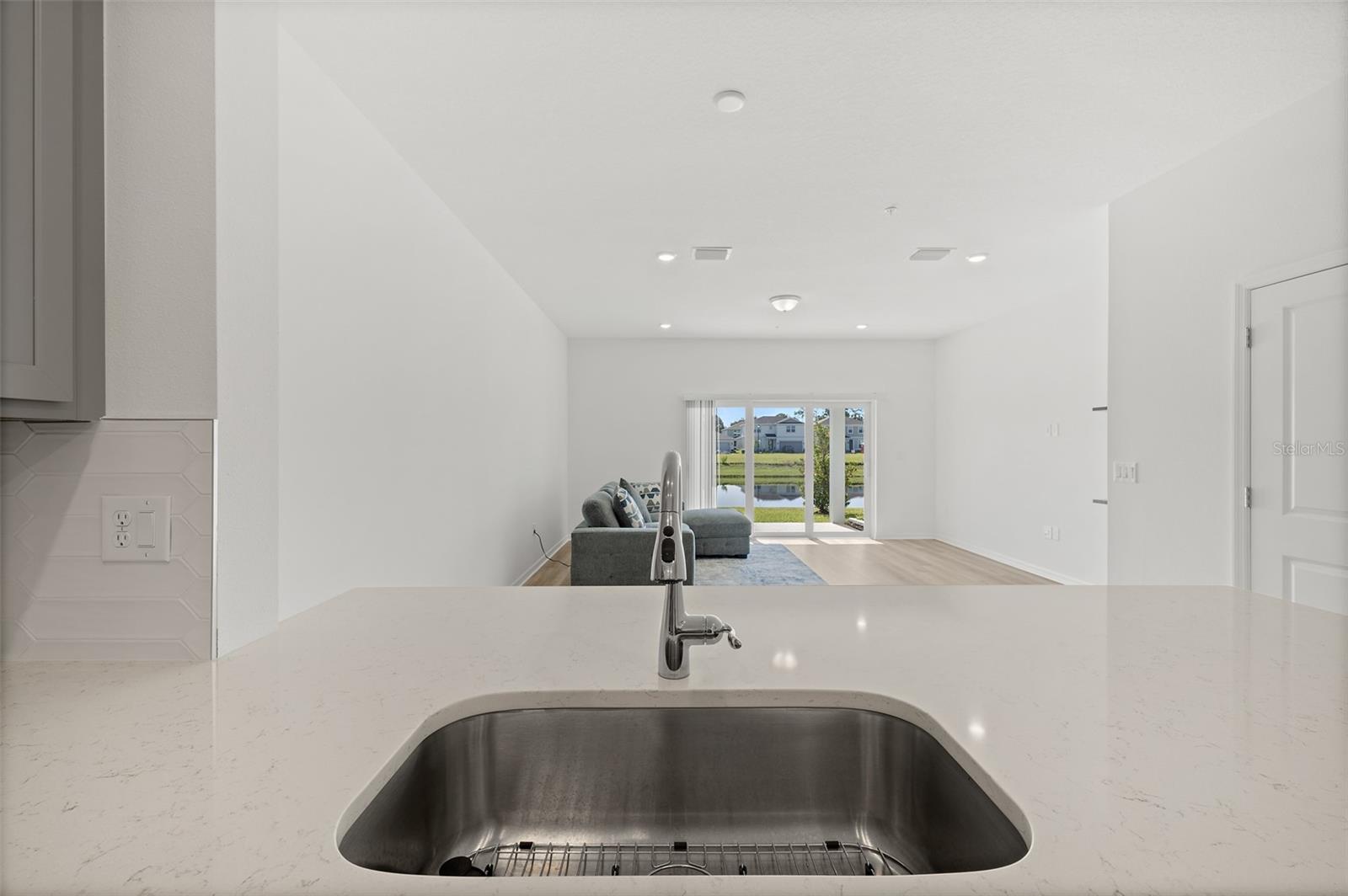 SUNRISE ESTATES - Residential