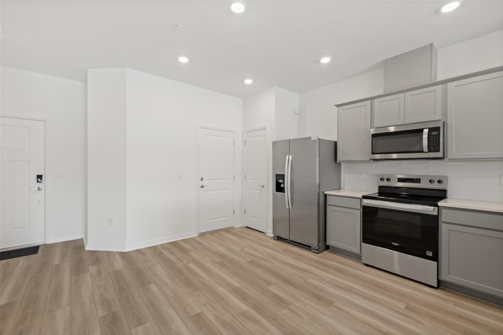 SUNRISE ESTATES - Residential