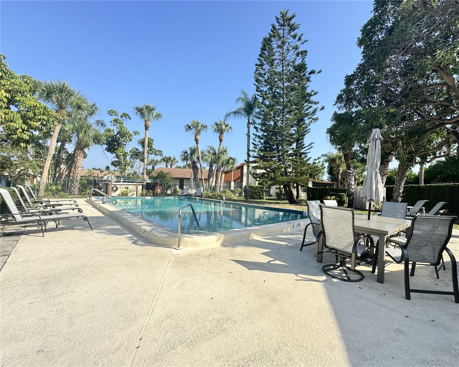 RACQUET CLUB VILLAS AMD - Residential
