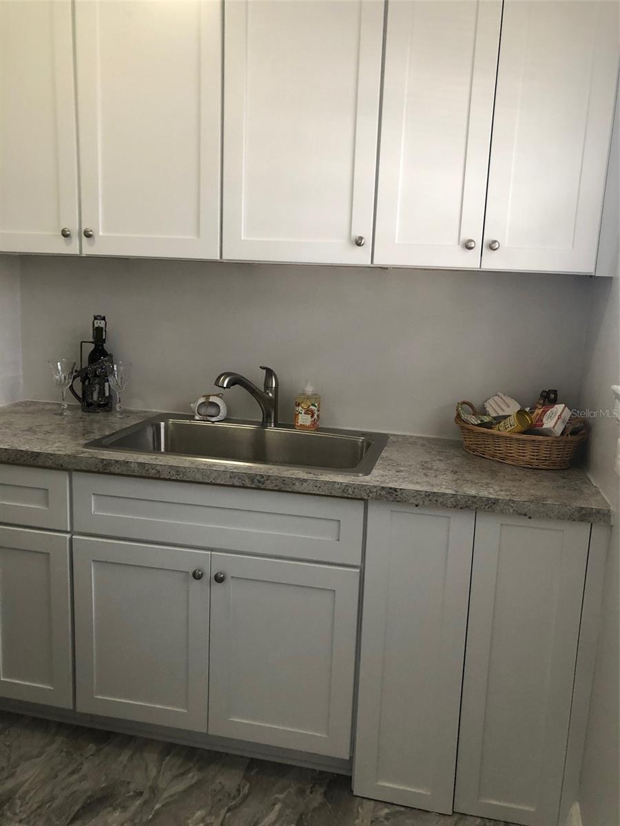DAVIS ISLANDS PB10 PG52 TO 57 - Residential Lease