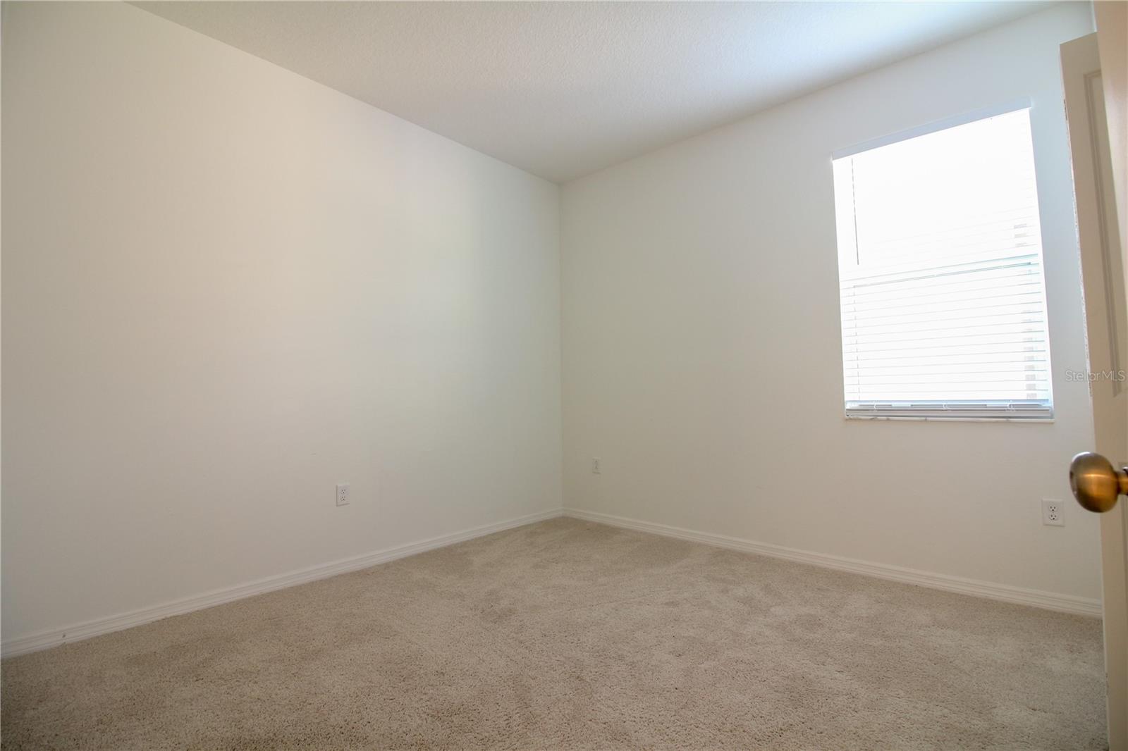 VILLAGES OF BRIDGEWATER - Residential Lease