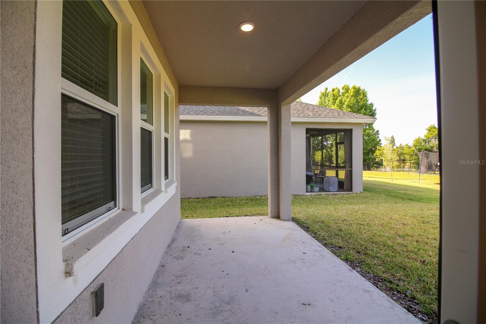 VILLAGES OF BRIDGEWATER - Residential Lease