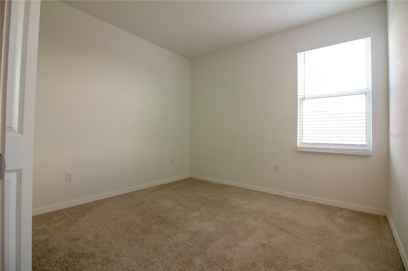 VILLAGES OF BRIDGEWATER - Residential Lease