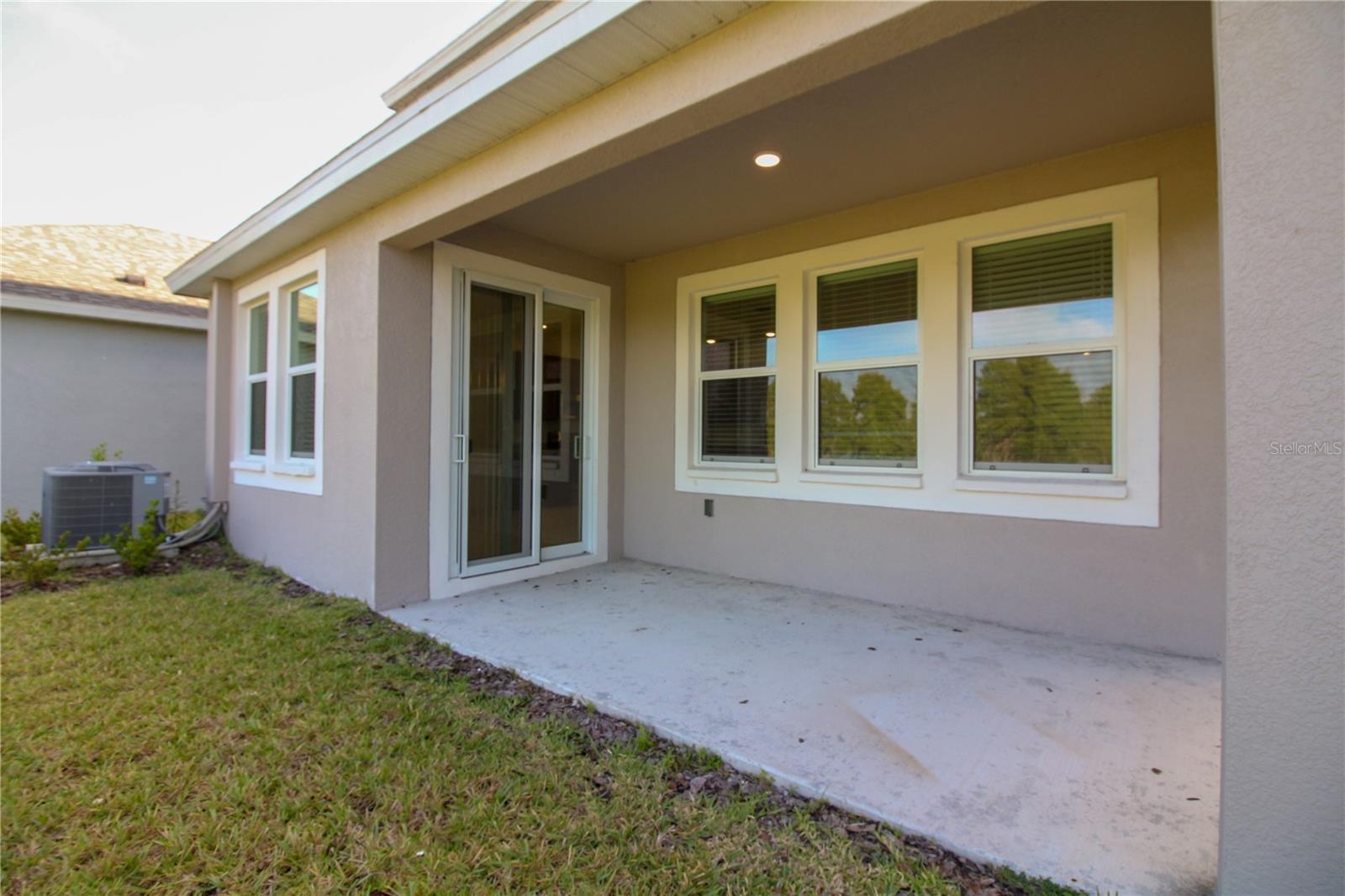 VILLAGES OF BRIDGEWATER - Residential Lease