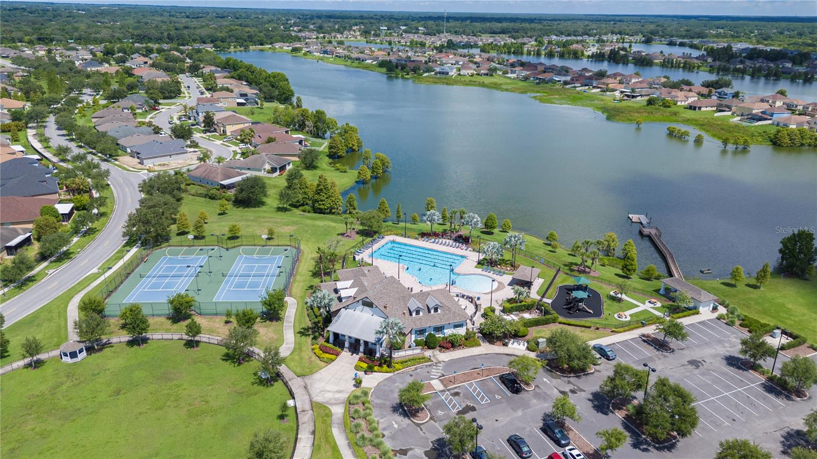 VILLAGES OF BRIDGEWATER - Residential Lease