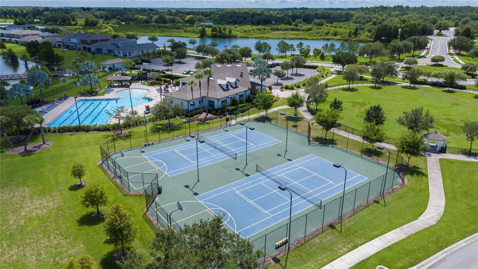 VILLAGES OF BRIDGEWATER - Residential Lease