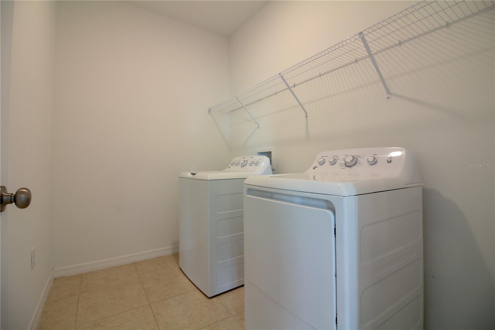 VILLAGES OF BRIDGEWATER - Residential Lease