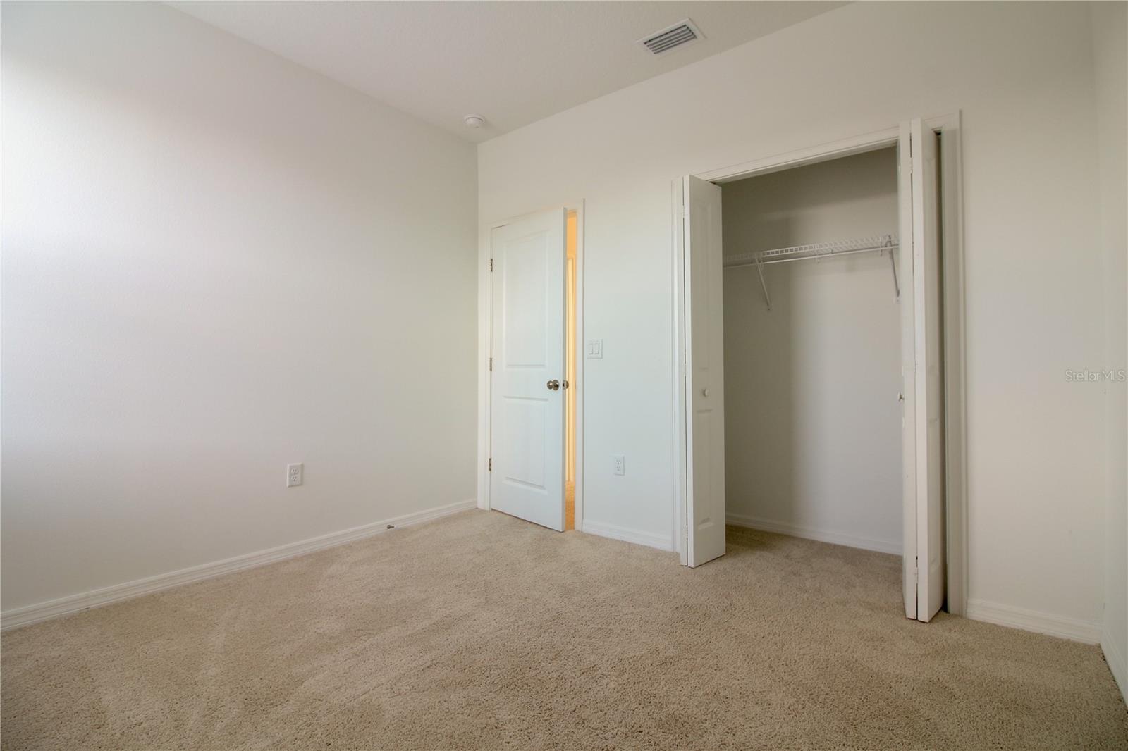 VILLAGES OF BRIDGEWATER - Residential Lease