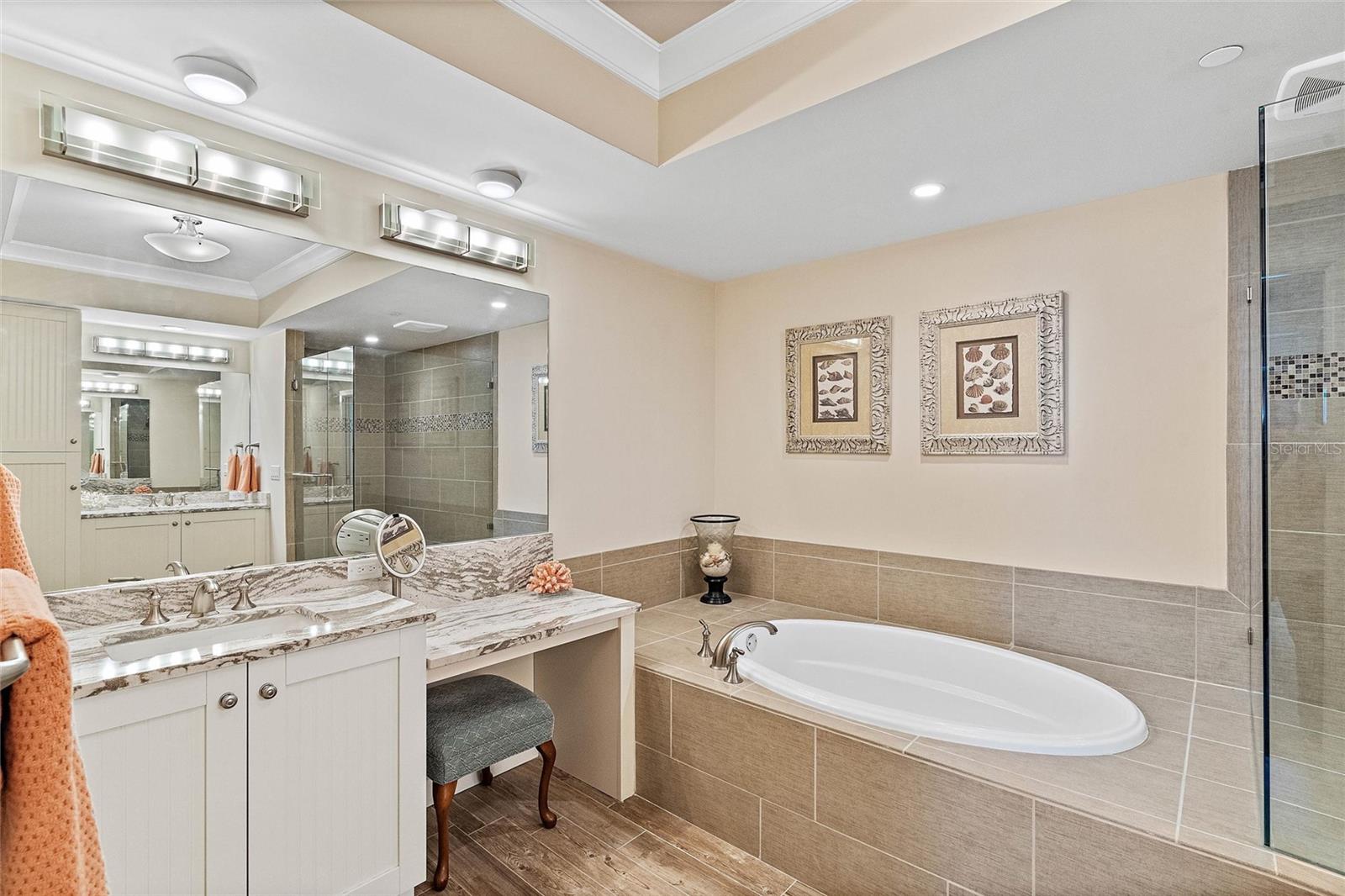 SUNSET POINTE AT COLLANY KEY CONDO - Residential