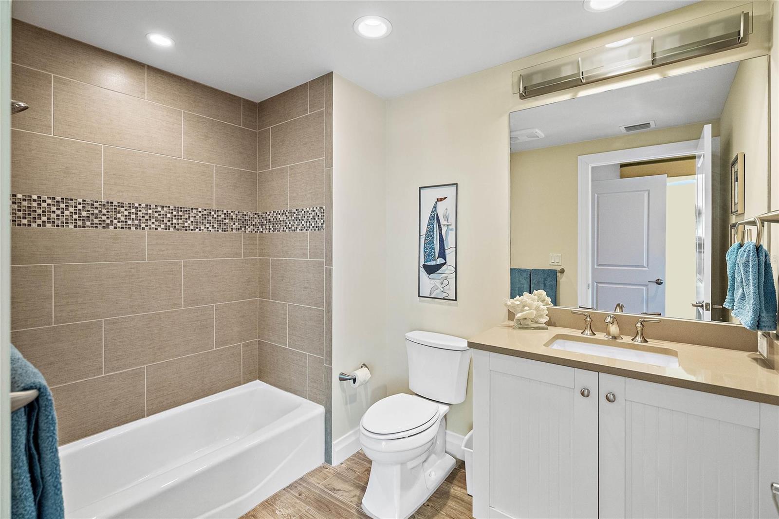 SUNSET POINTE AT COLLANY KEY CONDO - Residential