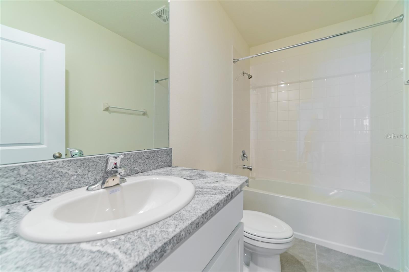 EPPERSON RANCH NORTH PH 5 POD - Residential Lease
