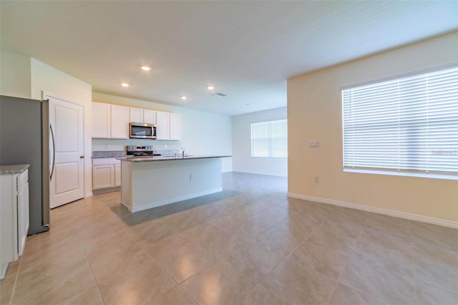 EPPERSON RANCH NORTH PH 5 POD - Residential Lease