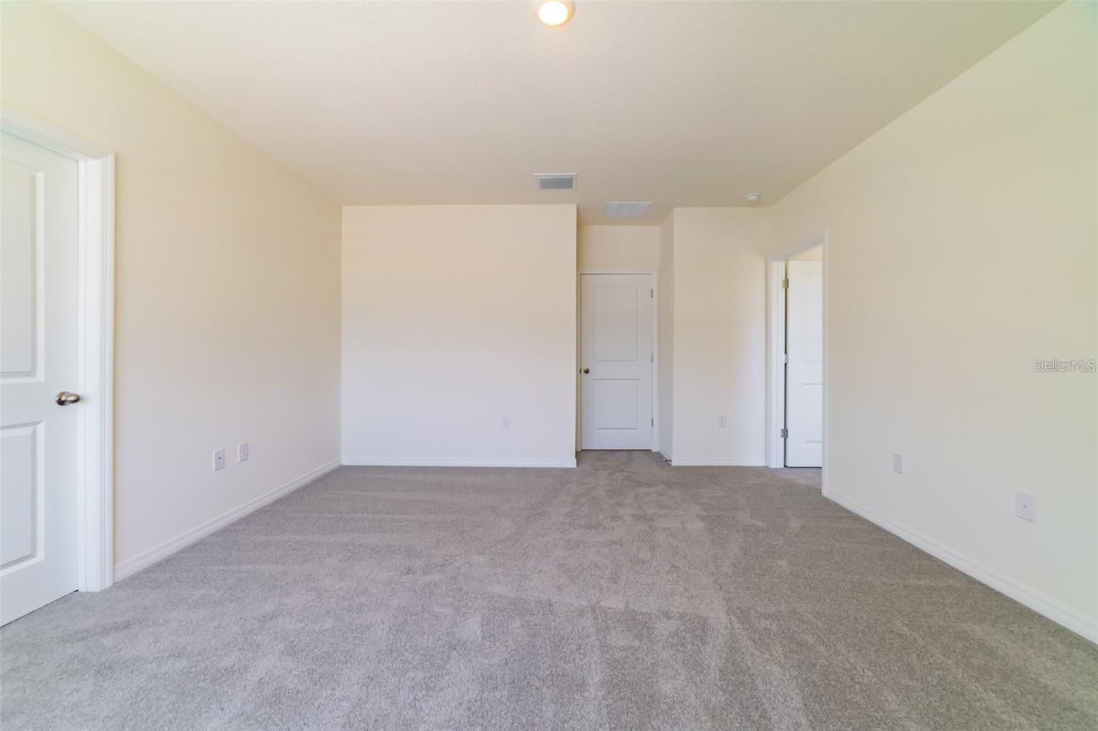 EPPERSON RANCH NORTH PH 5 POD - Residential Lease