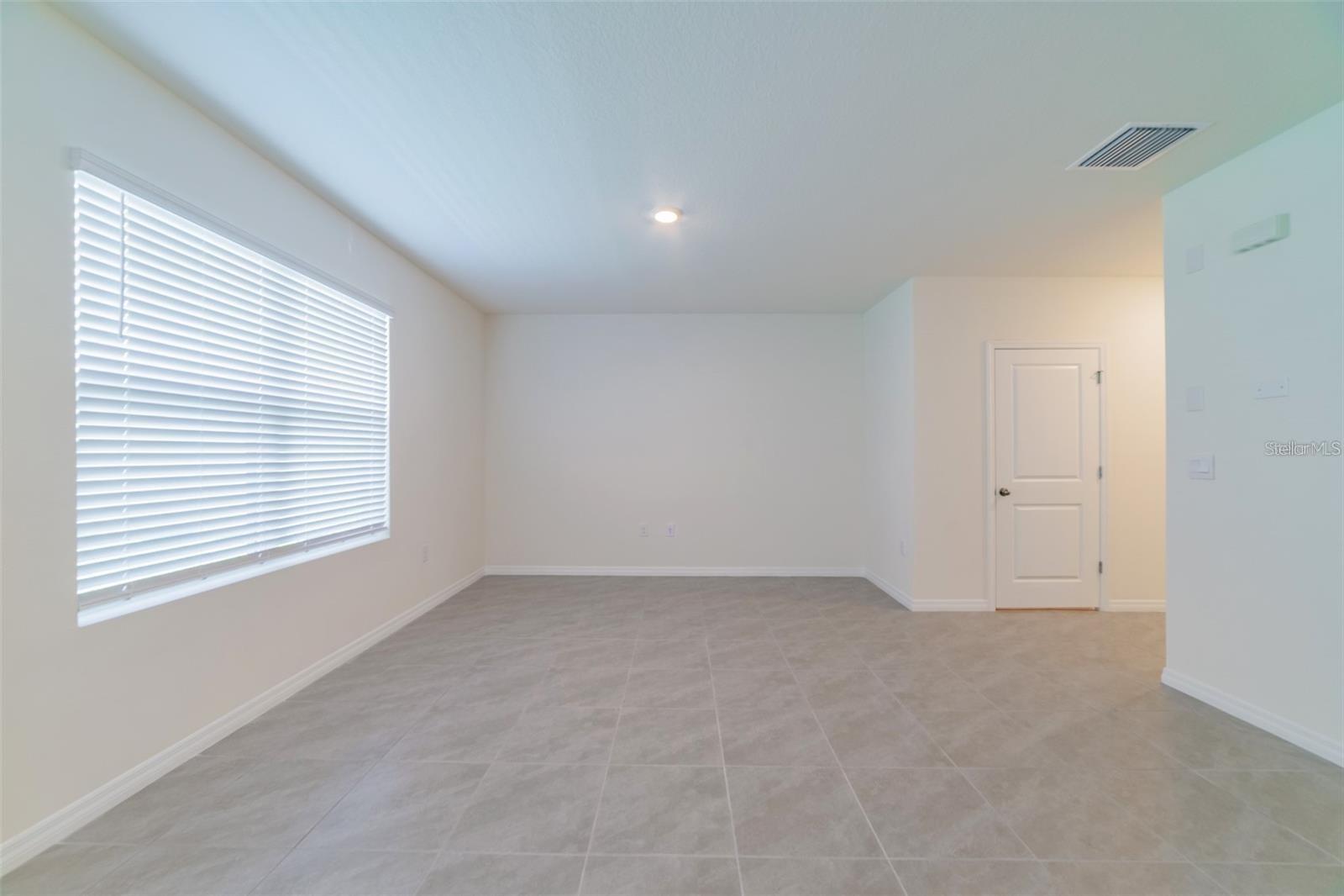 EPPERSON RANCH NORTH PH 5 POD - Residential Lease