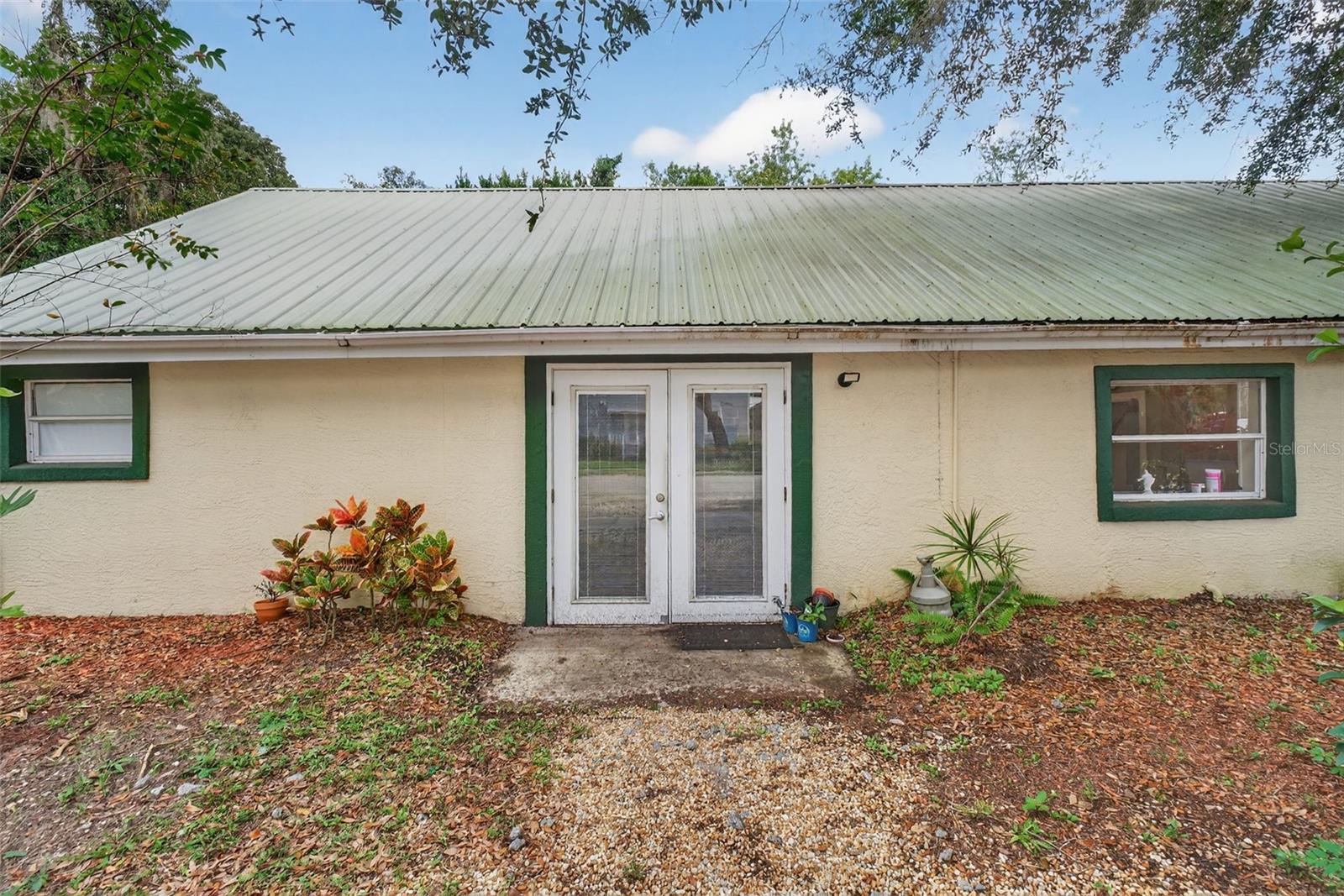 WOODMONT HEIGHTS - Commercial Sale
