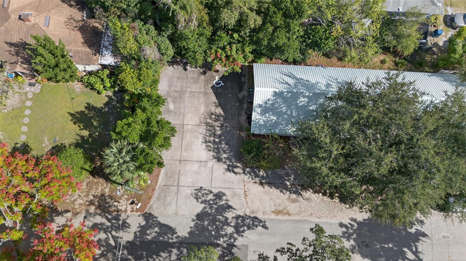 WOODMONT HEIGHTS - Commercial Sale
