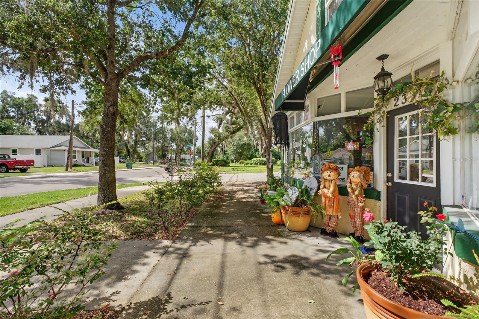 WOODMONT HEIGHTS - Commercial Sale